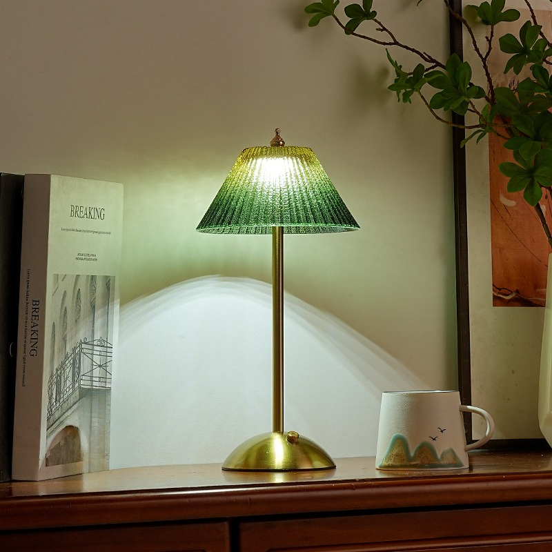 Lámpara de Mesa de Cristal Pli - Glass Bed reseña y precio